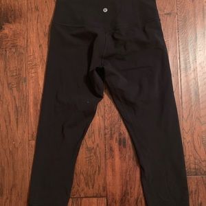Lululemon Capri tights size 8